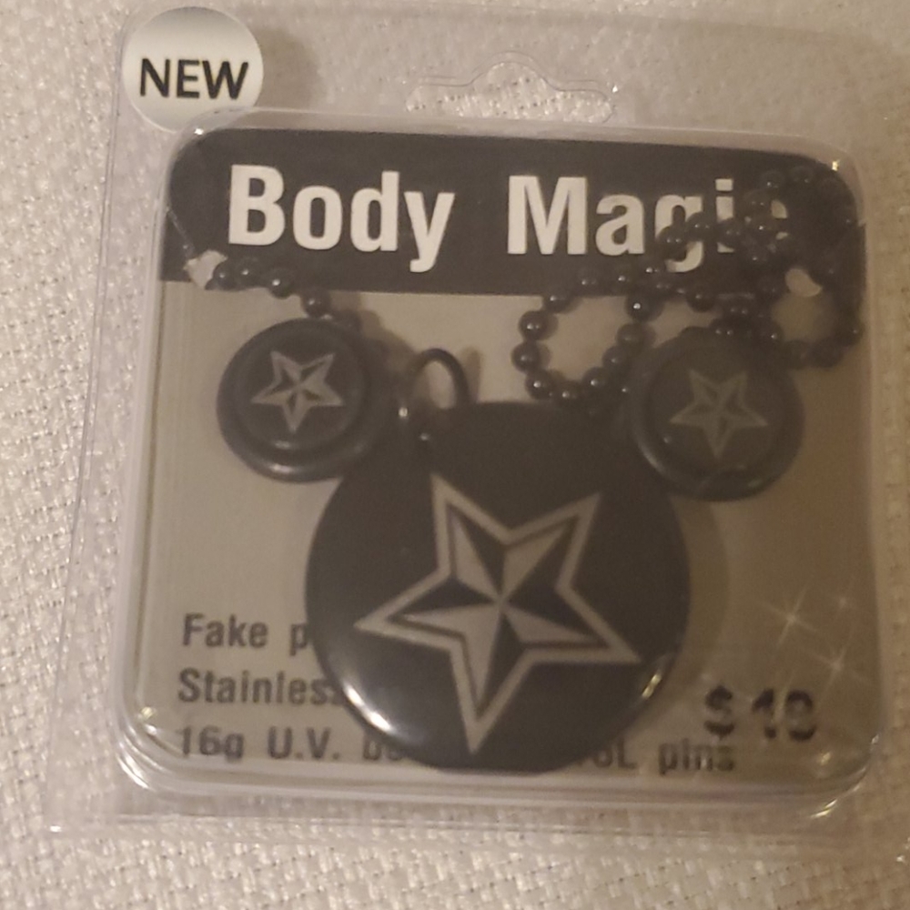 Stars fake plugs and necklace